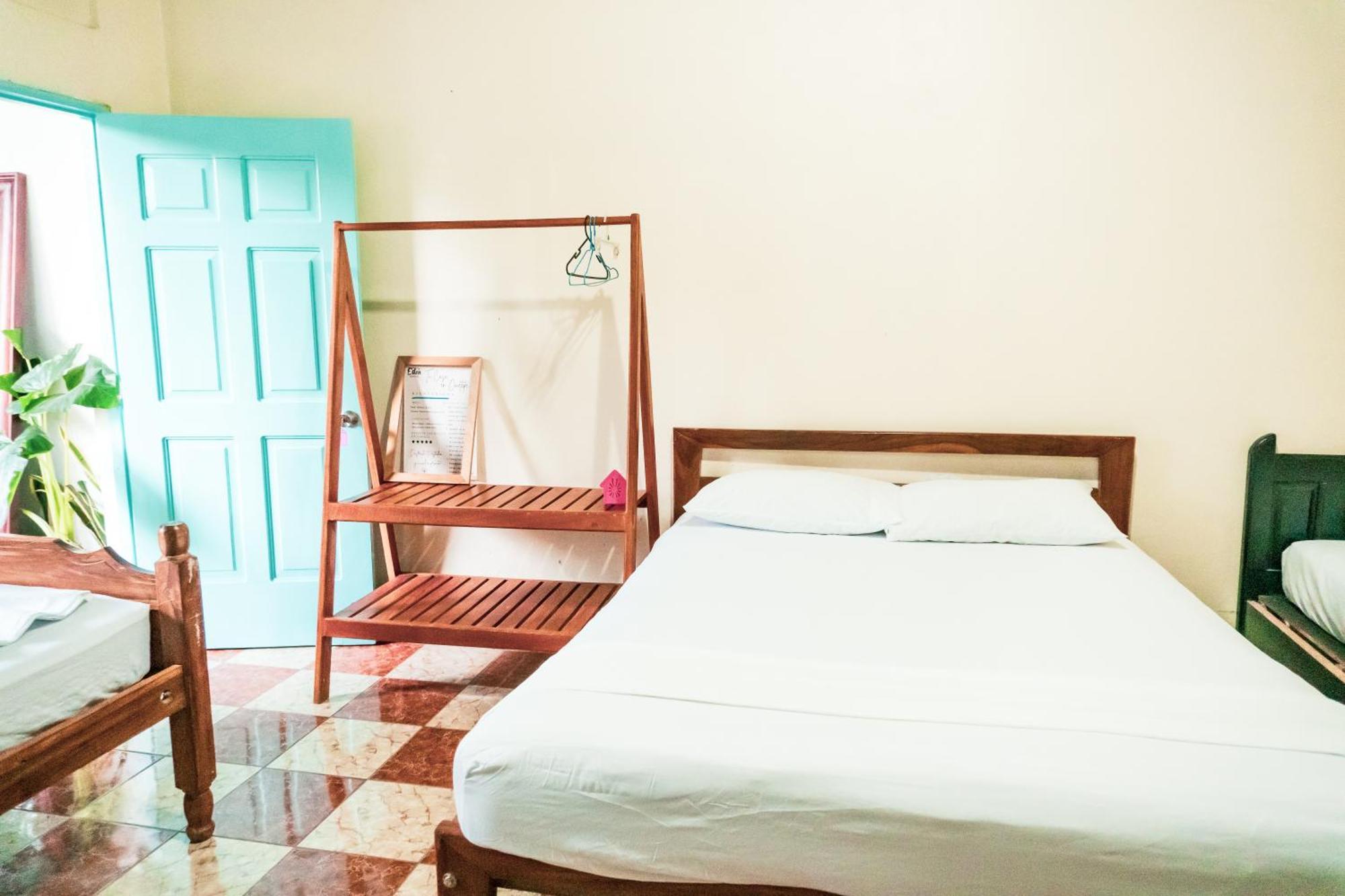 מויוגאלפה Hostal Eden מראה חיצוני תמונה